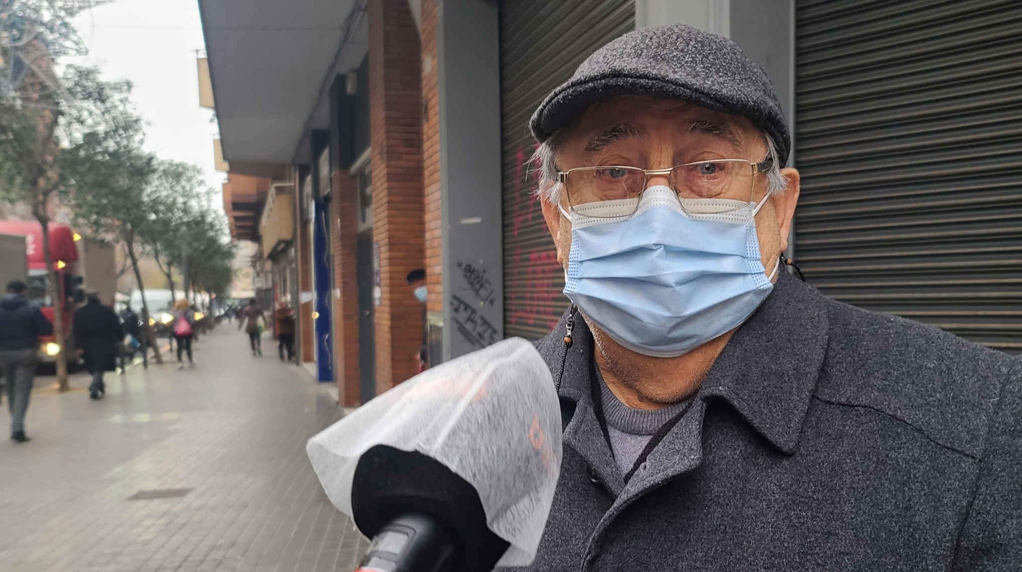 Juan, un dels afortunats compradors del cinquè premi de la loteria de Nadal 2021 / Edgar Sapiña