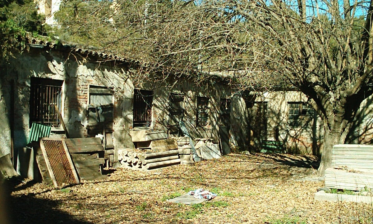 Perill d’esfondrament del patrimoni històric més preuat de Vallbona Arxiu Històric de Roquetes- Nou Barris 