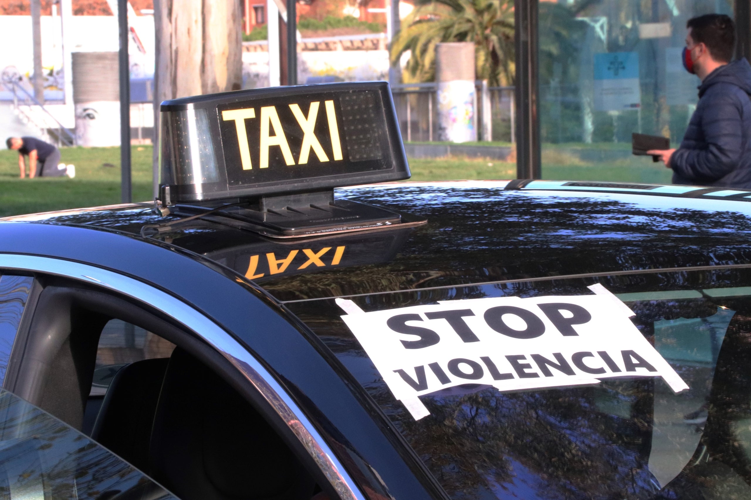 Protesta dels taxistes per reclamar la instal·lació de càmeres de seguretat als vehicles / María Asmarat