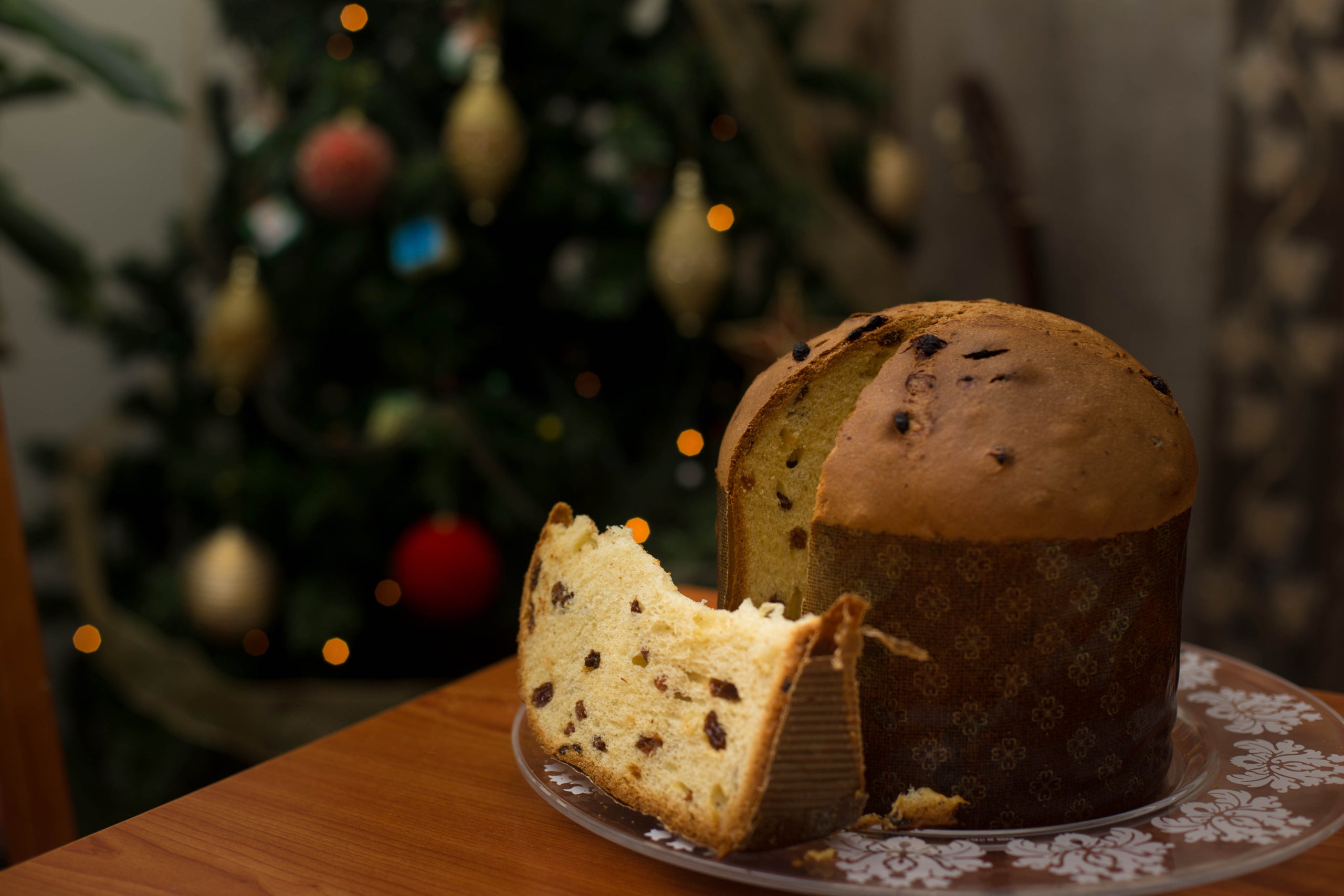 Un panettone, dolç tipic nadalenc d'Itàlia Wikipèdia