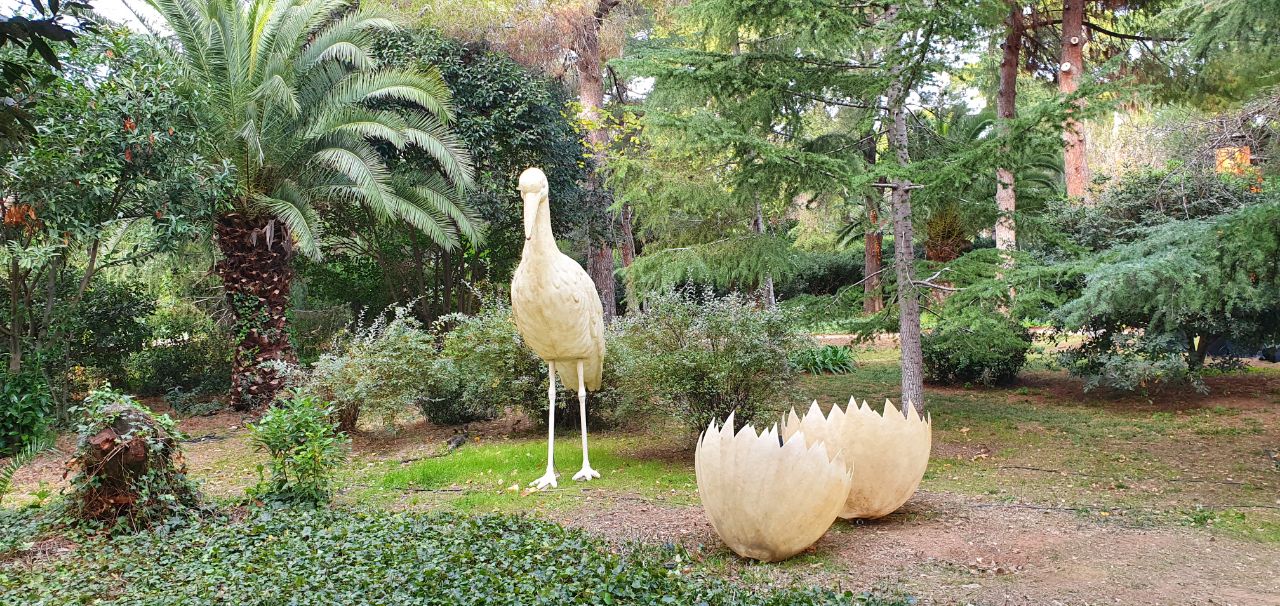 Instalación del espectáculo 'Natura Encesa' en los Jardines de Pedralbes / Cedida