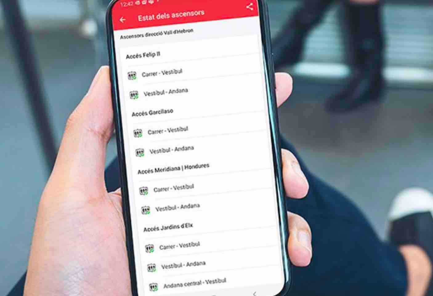 Una nova funcionalitat al web i a TMB App informa sobre l'estat de tots els ascensors de la xarxa de la ciutat 