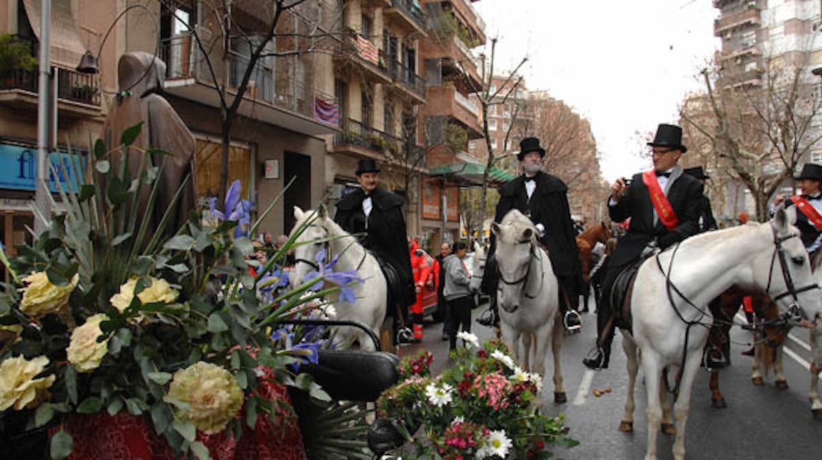 Tres Tombs al barri de Sant Antoni / Ajuntament de Barcelona