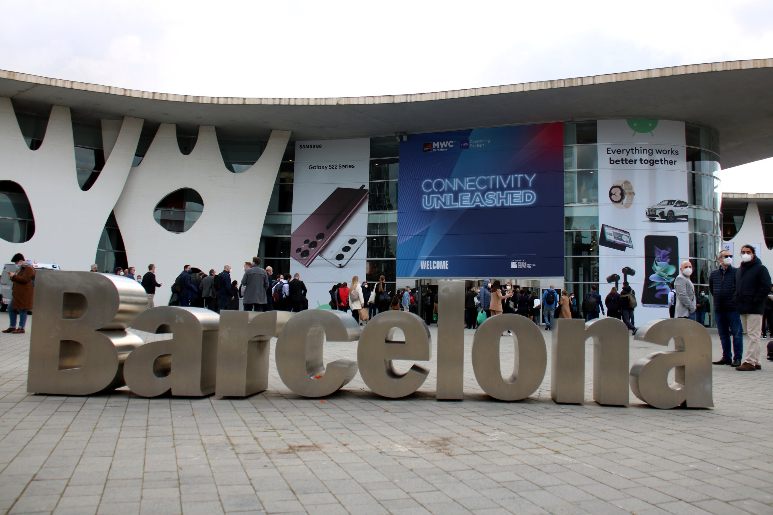 Una imatge d'arxiu de les portes del recinte del Mobile World Congress / ACN