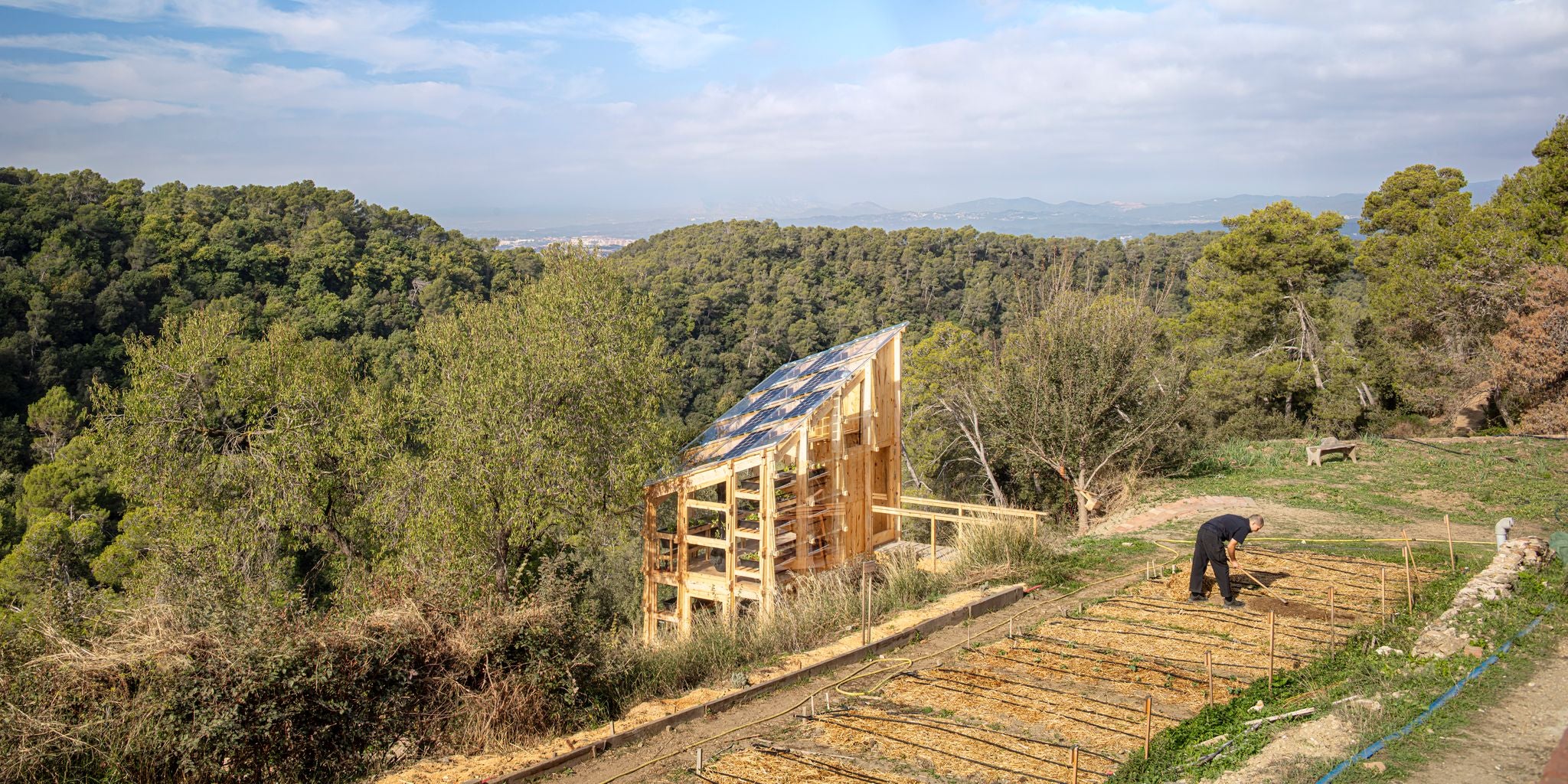 El prototip d'hivernacle desenvolupat per Solar Greenhouse i instal·lat a Collserola / IAAC / Pati Núñez Agency