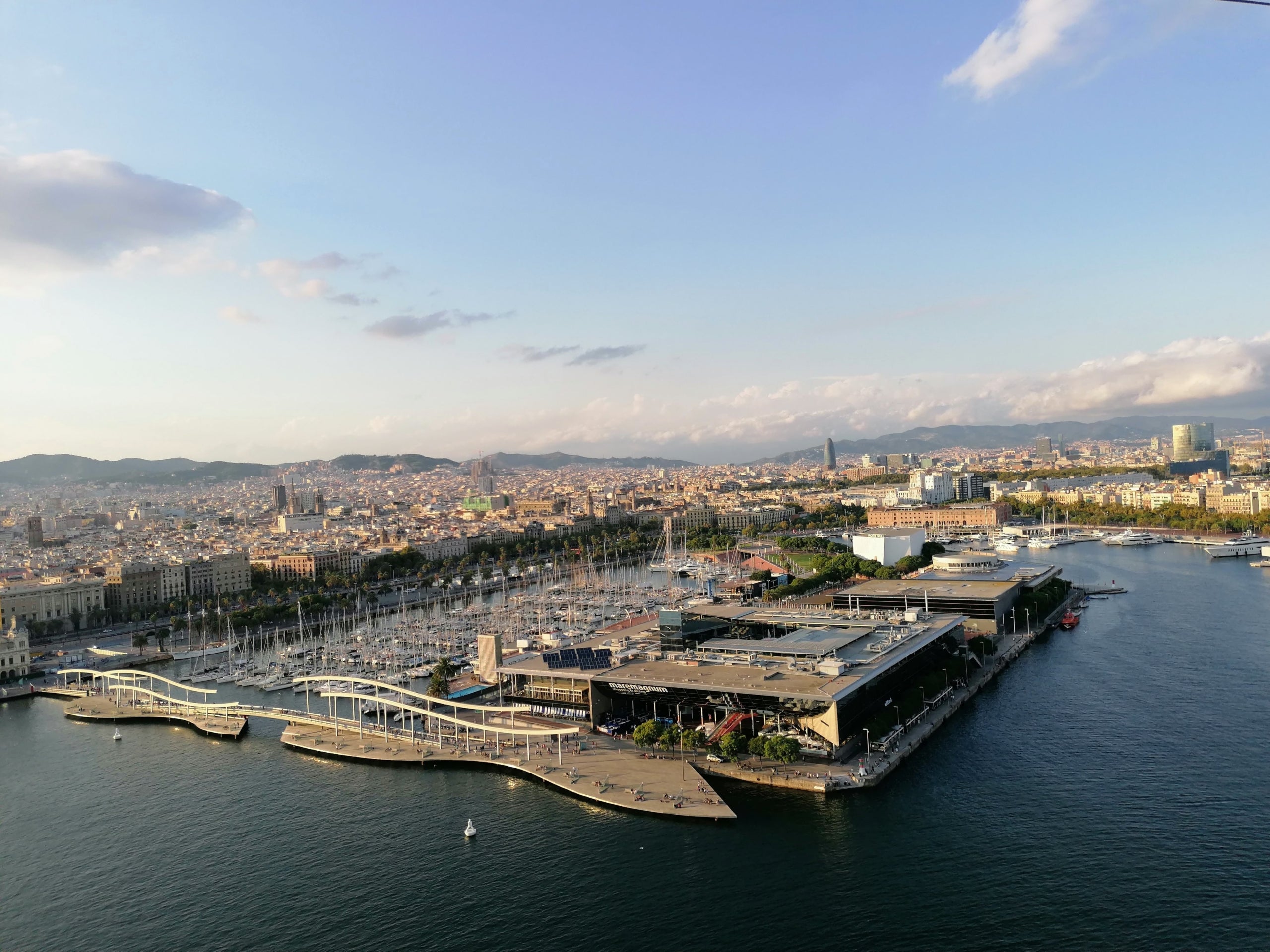 Moll d'Espanya, amb el Maremagnum en primer pla / MMP