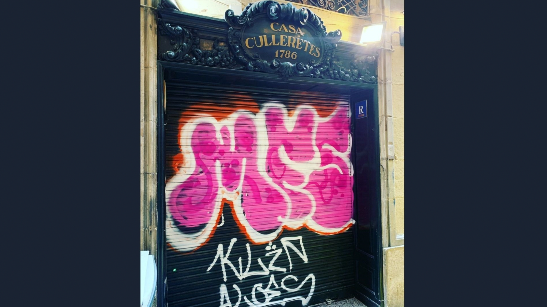 Persiana pintada del restaurant Can Culleretes