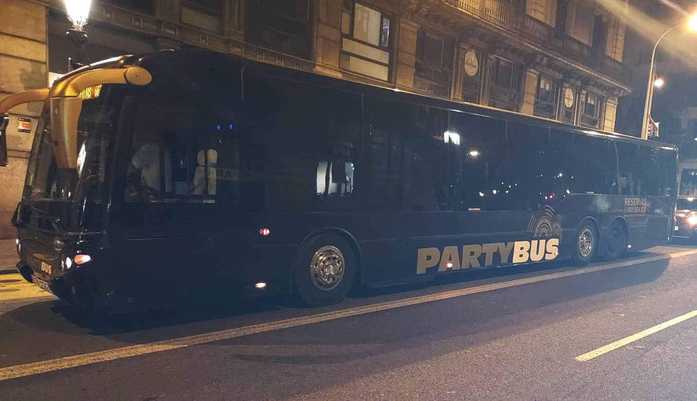 L'autobús-discoteca descobert a Barcelona el febrer passat / GUB