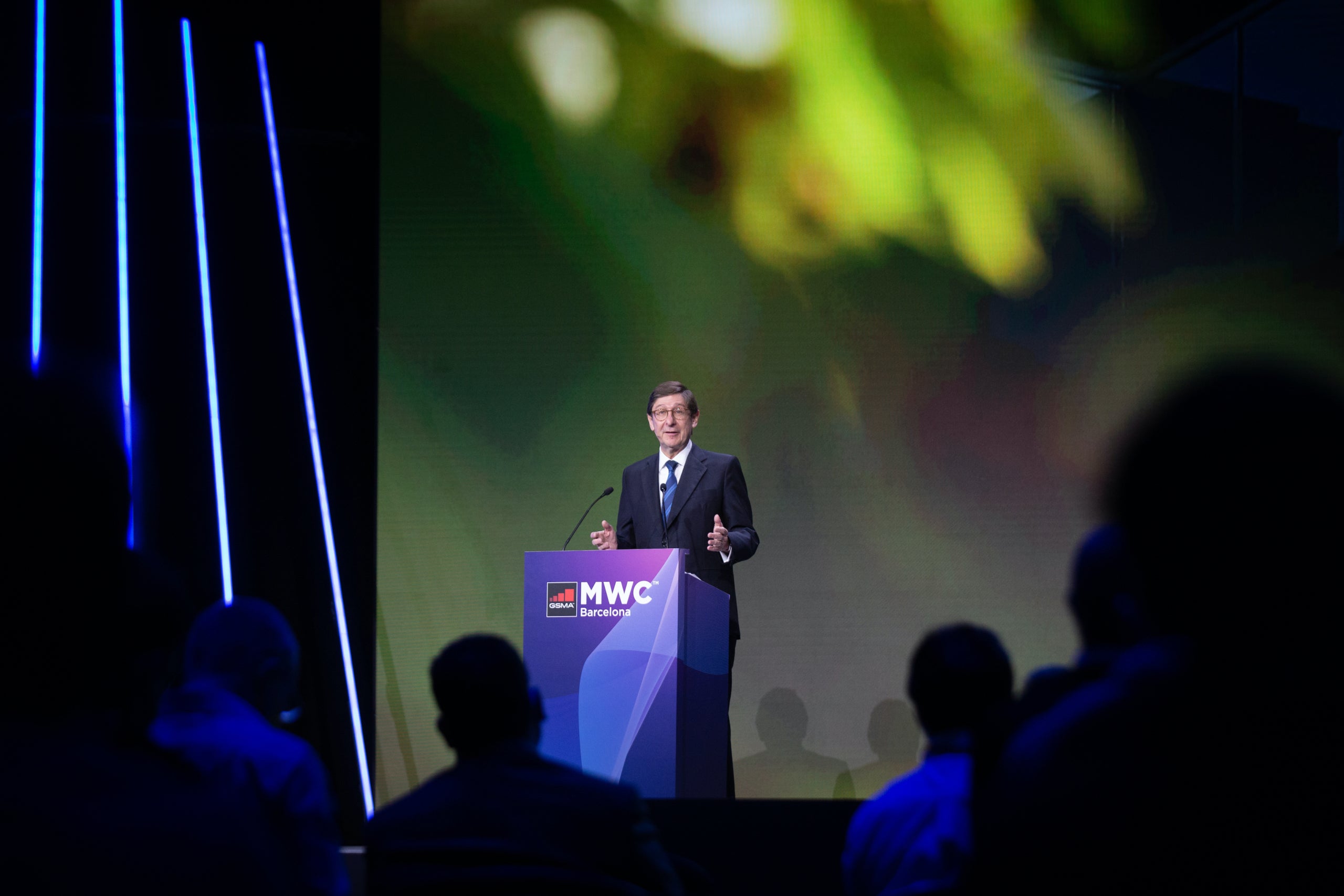 El president de CaixaBank, José Ignacio Goirigolzarri, en la conferència del Mobile World Congress (MWC) / EP