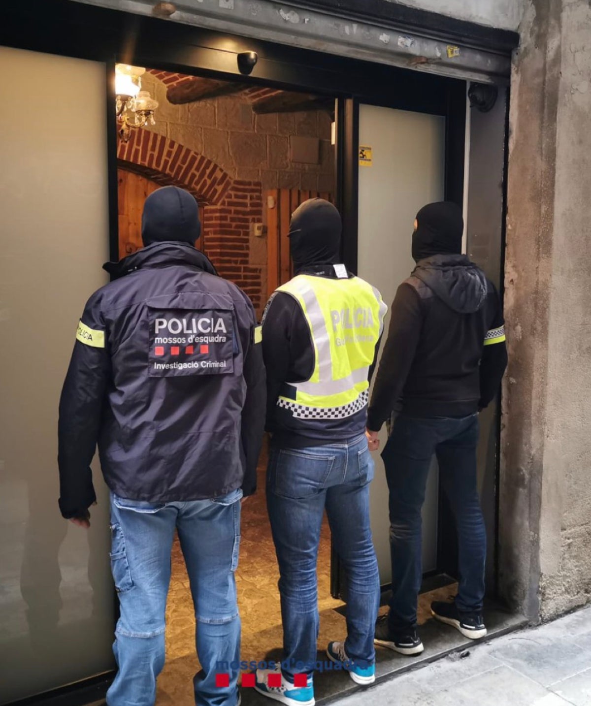 Una imatge del registre practicat a Ciutat Vella MOSSOS