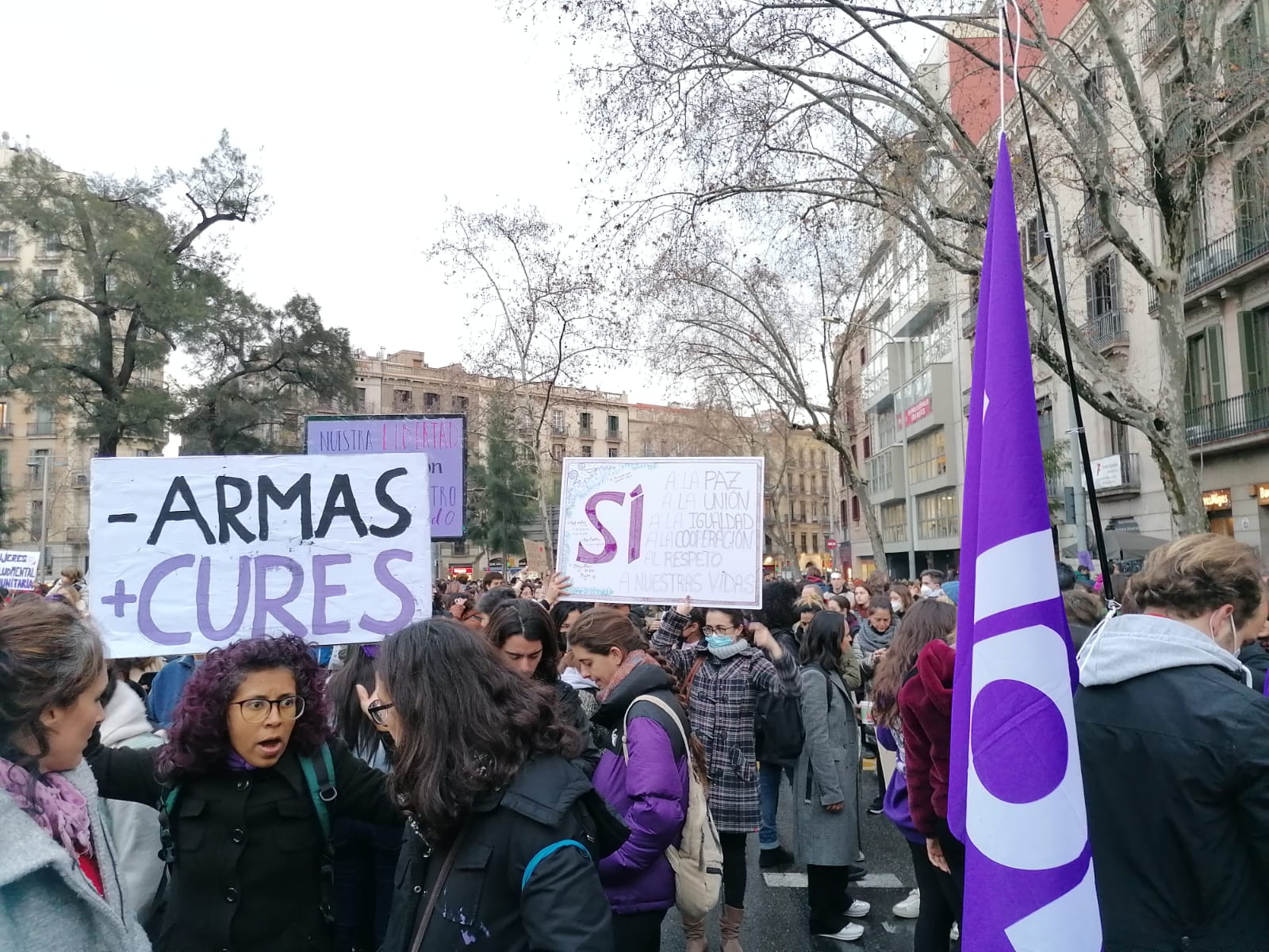 Manifestants a la concentració unitària del 8-M a Barcelona / MMP