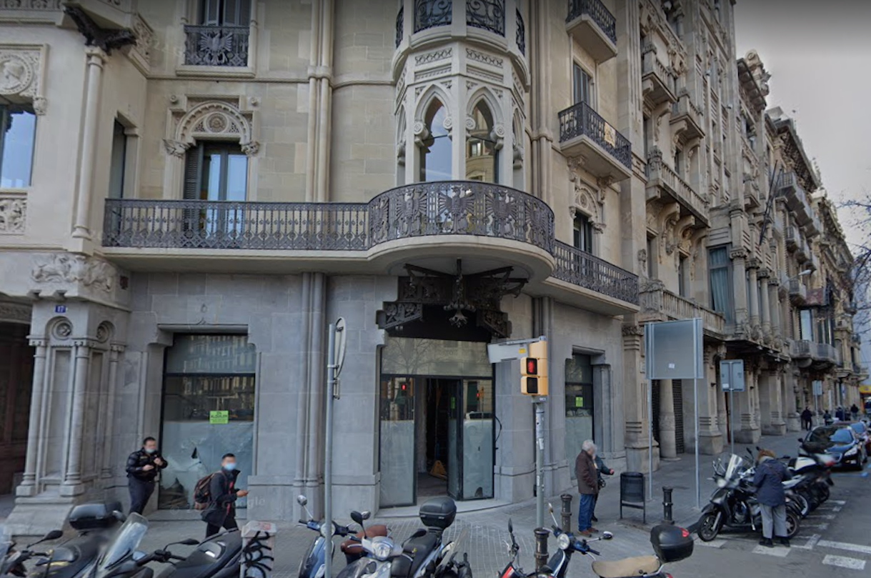 El local de la Gran Via on s'instal·larà la cadena de gelats Lucciano's / GSV