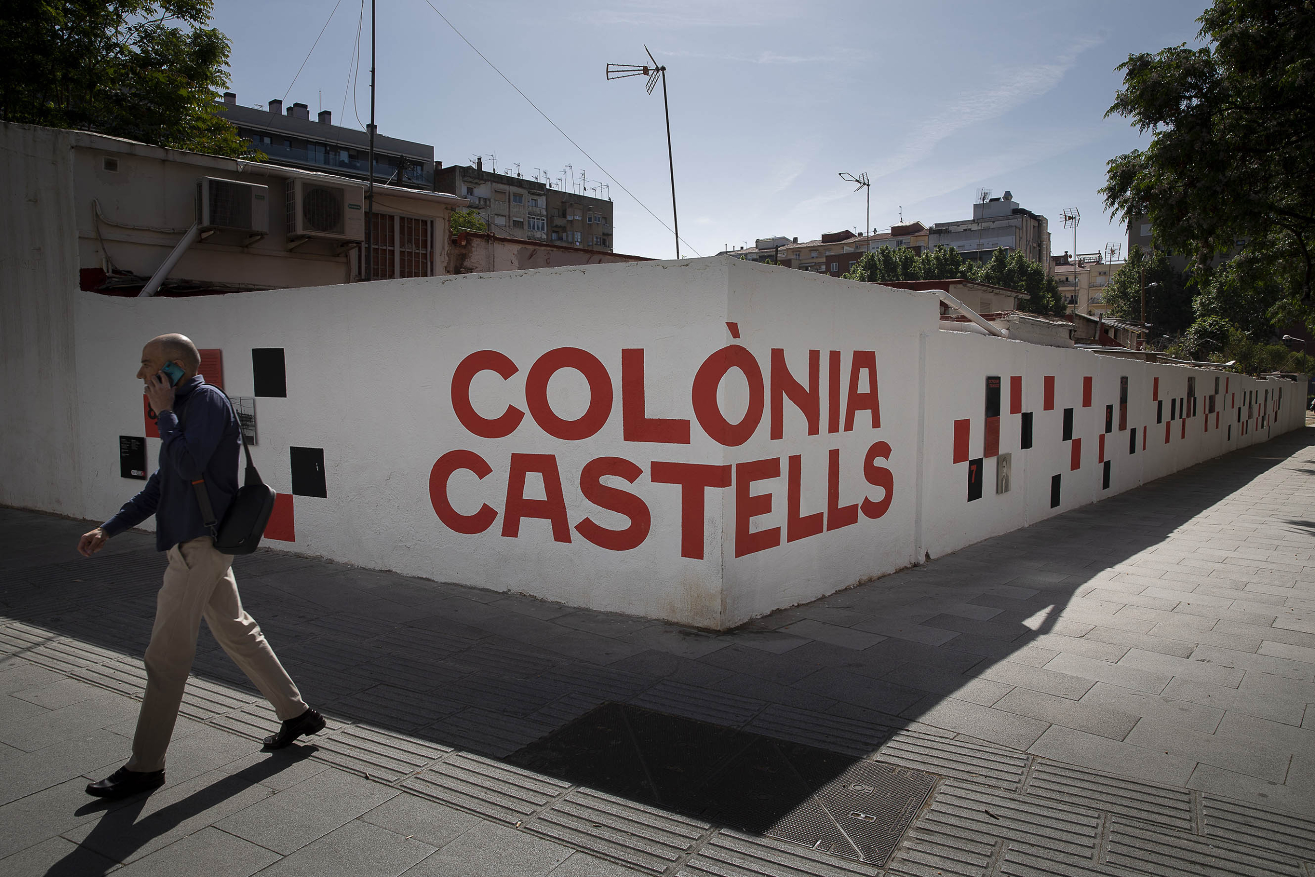 La Colonia Castells a Las Cortes / Jordi Play