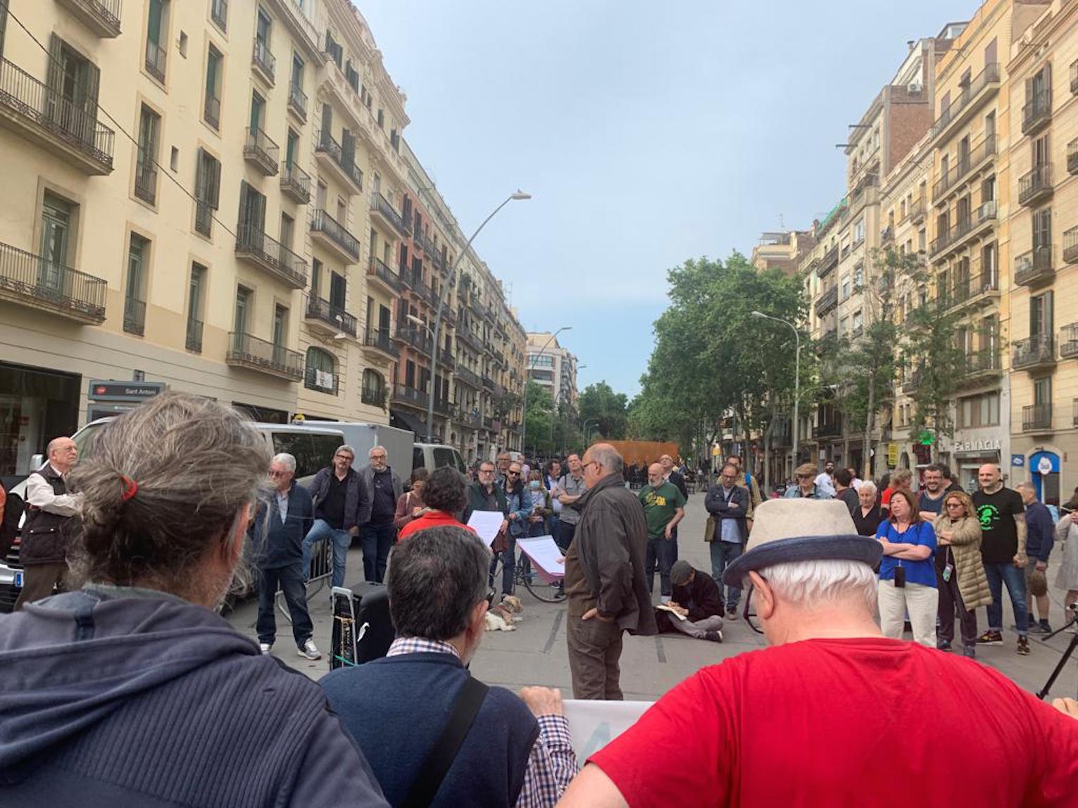 Concentració contra la reobertura al trànsit a la zona ocupada per la llosa de Sant Antoni / Cedida