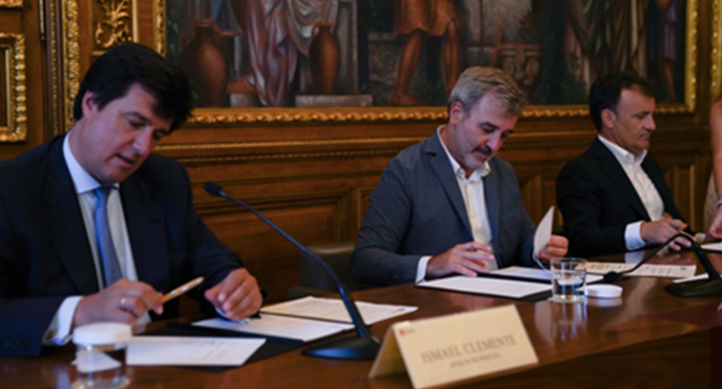 Jaume Collboni, amb els directius de Merlin Properties i Colonial / Ajuntament de Barcelona