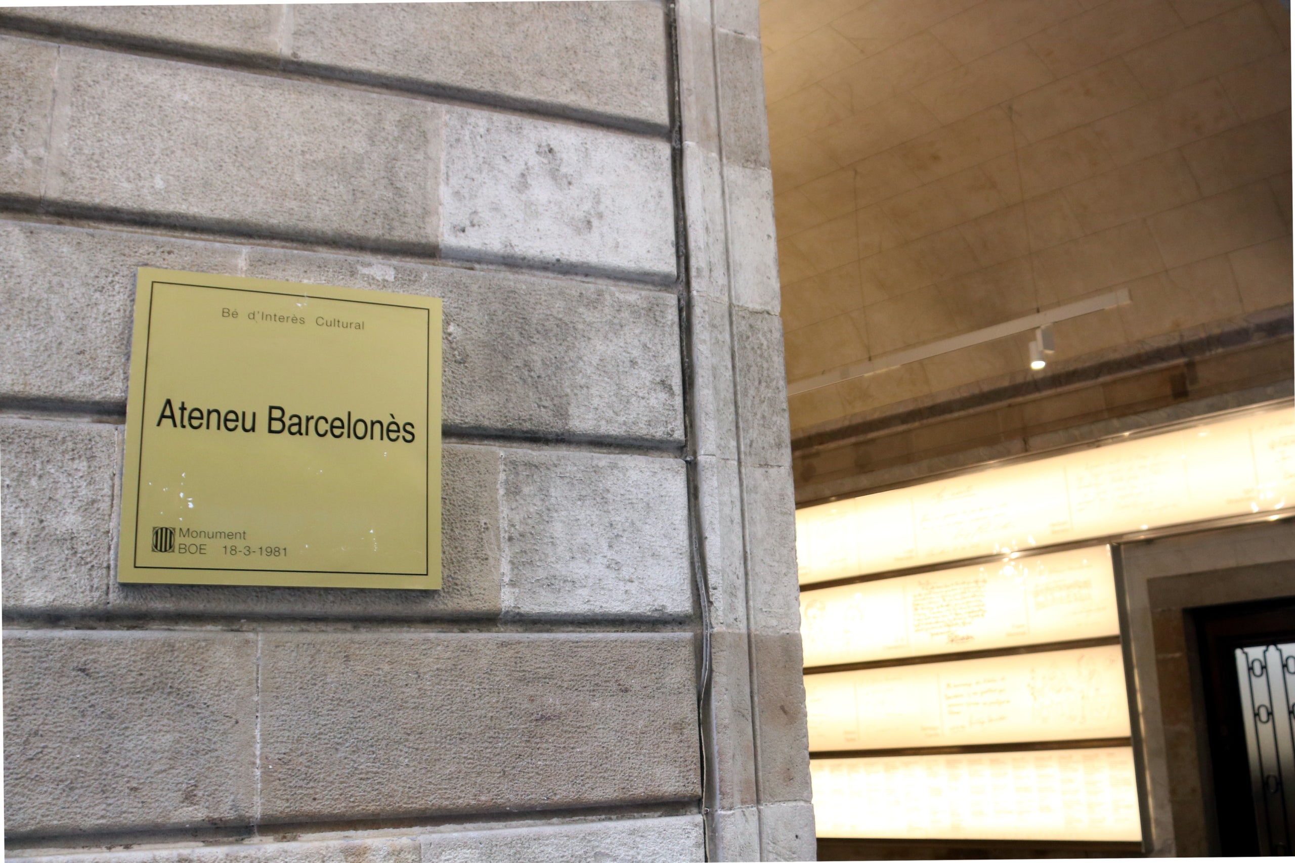 Entrada de l'Ateneu Barcelonès / ACN