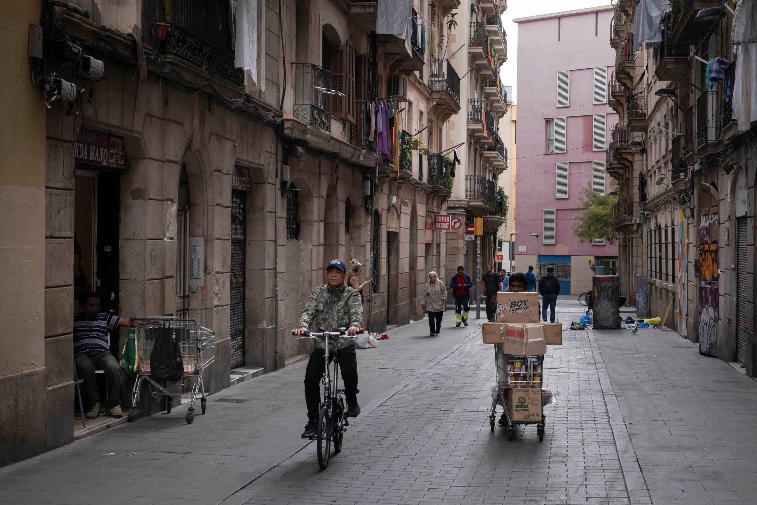 Un carrer del barri del Raval | Jordi Play