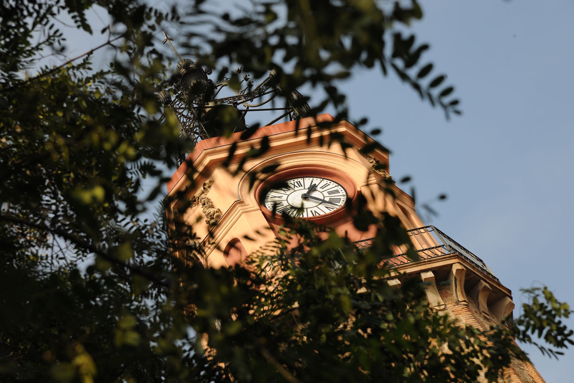 La Torre del Rellotge de la Universitat de Barcelona / Antonio Lajusticia