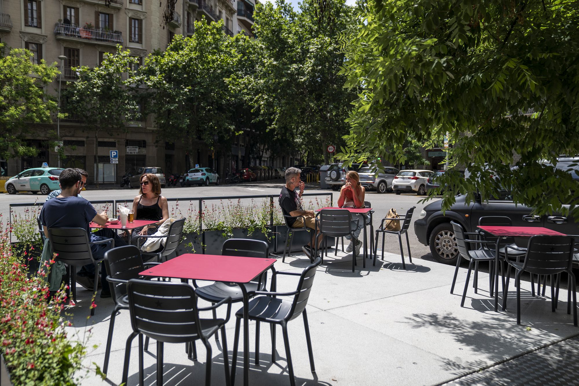 L'Ajuntament impulsa un nou model de terrasses a la calçada / Ajuntament 