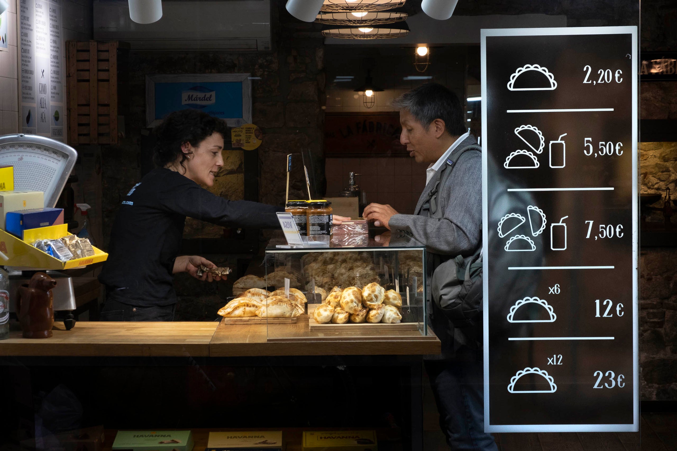 Venda d'empanadas argentinas. empanades,