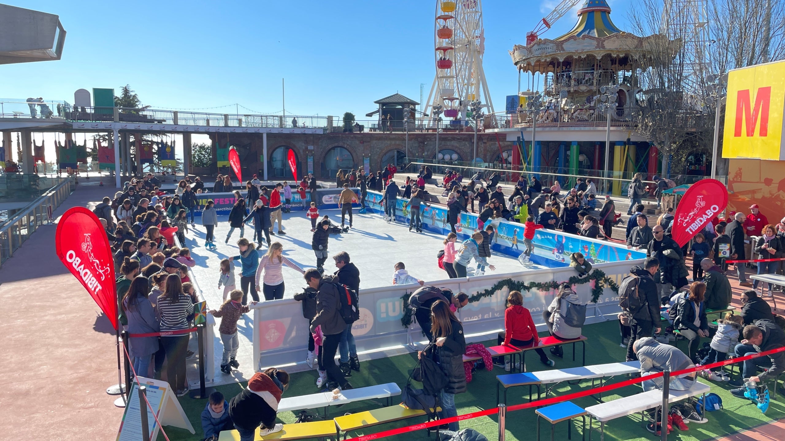 Una imatge d'arxiu de l'any passat de la pista de gel del Tibidabo / Parc d'Atraccions Tibidabo