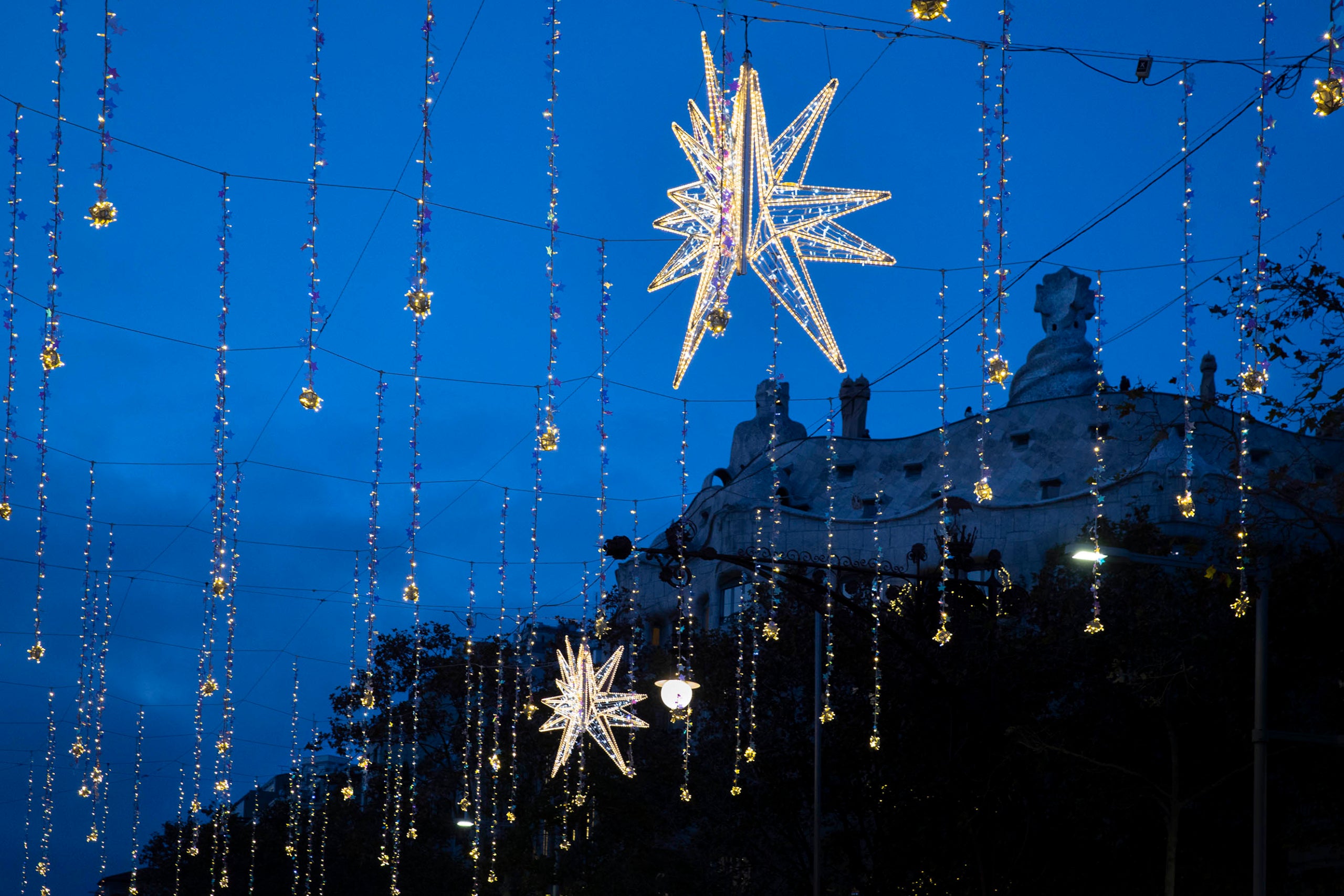14.12.2022, Barcelona
Llums de Nadal al passeig de Gràcia de Barcelona.
foto: Jordi Play