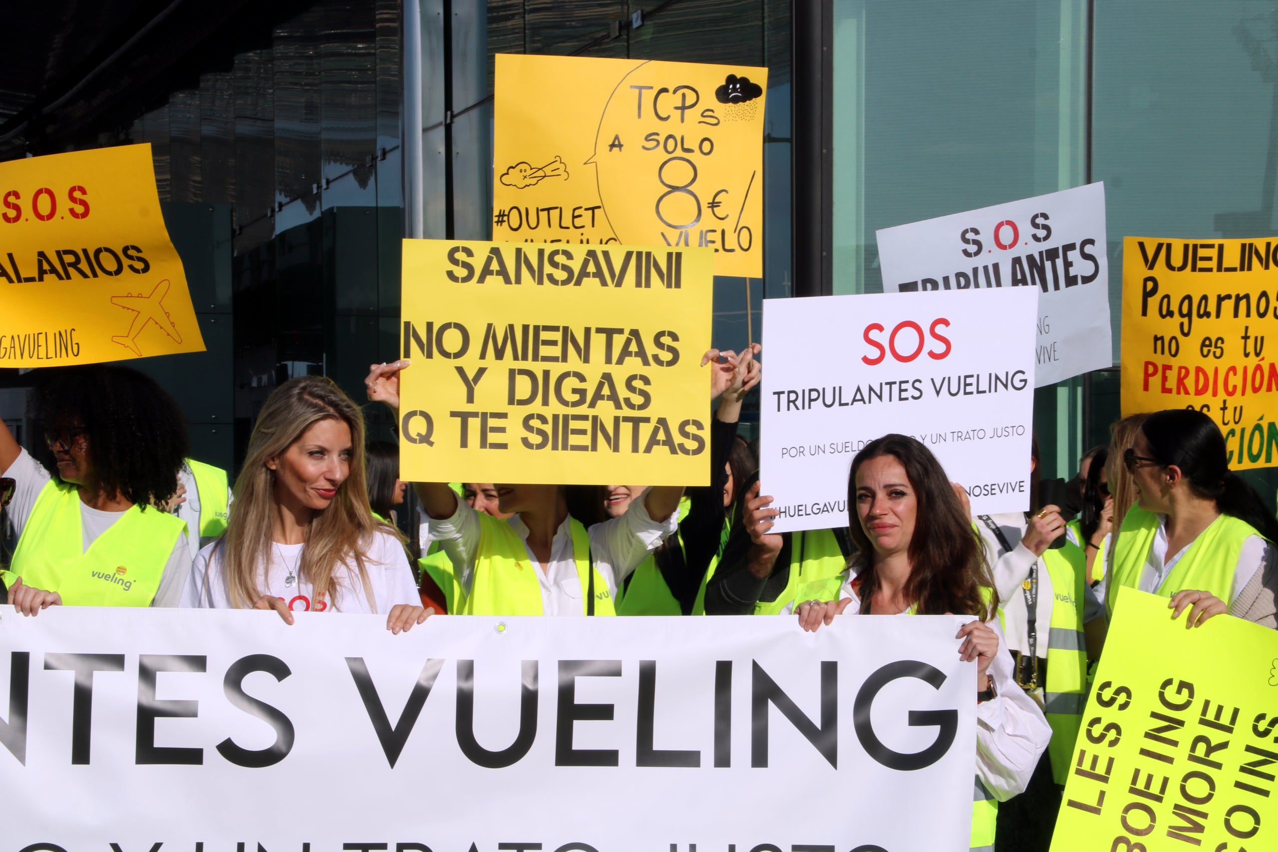 Nova jornada de vaga dels tripulants de cabina de Vueling / Alex Recolons / ACN