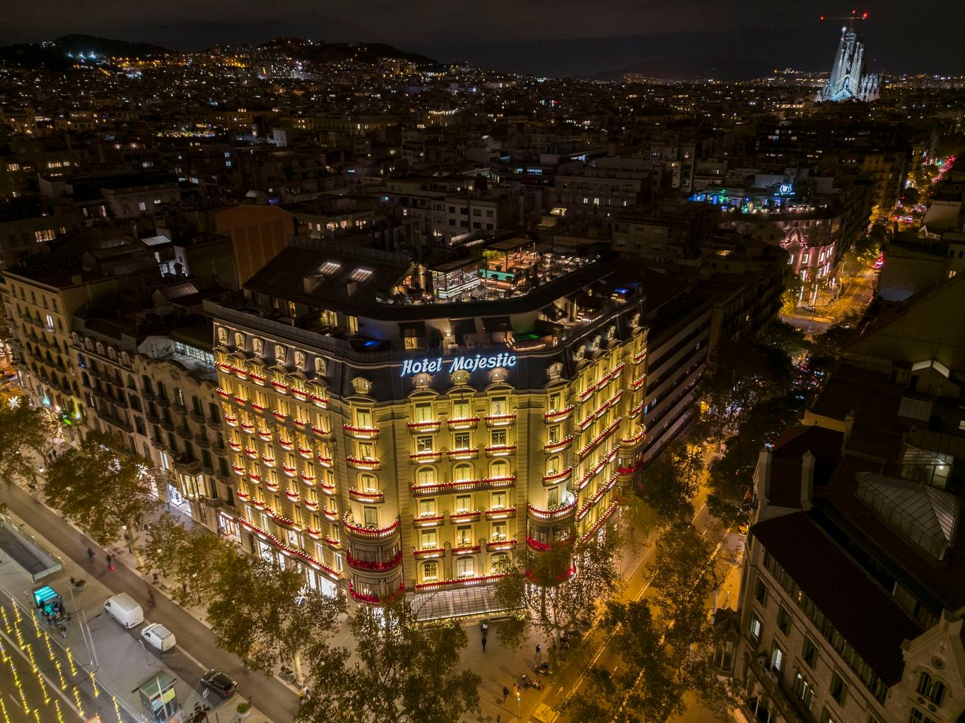 Vista exterior de l'hotel Majestic / Paula Jaume