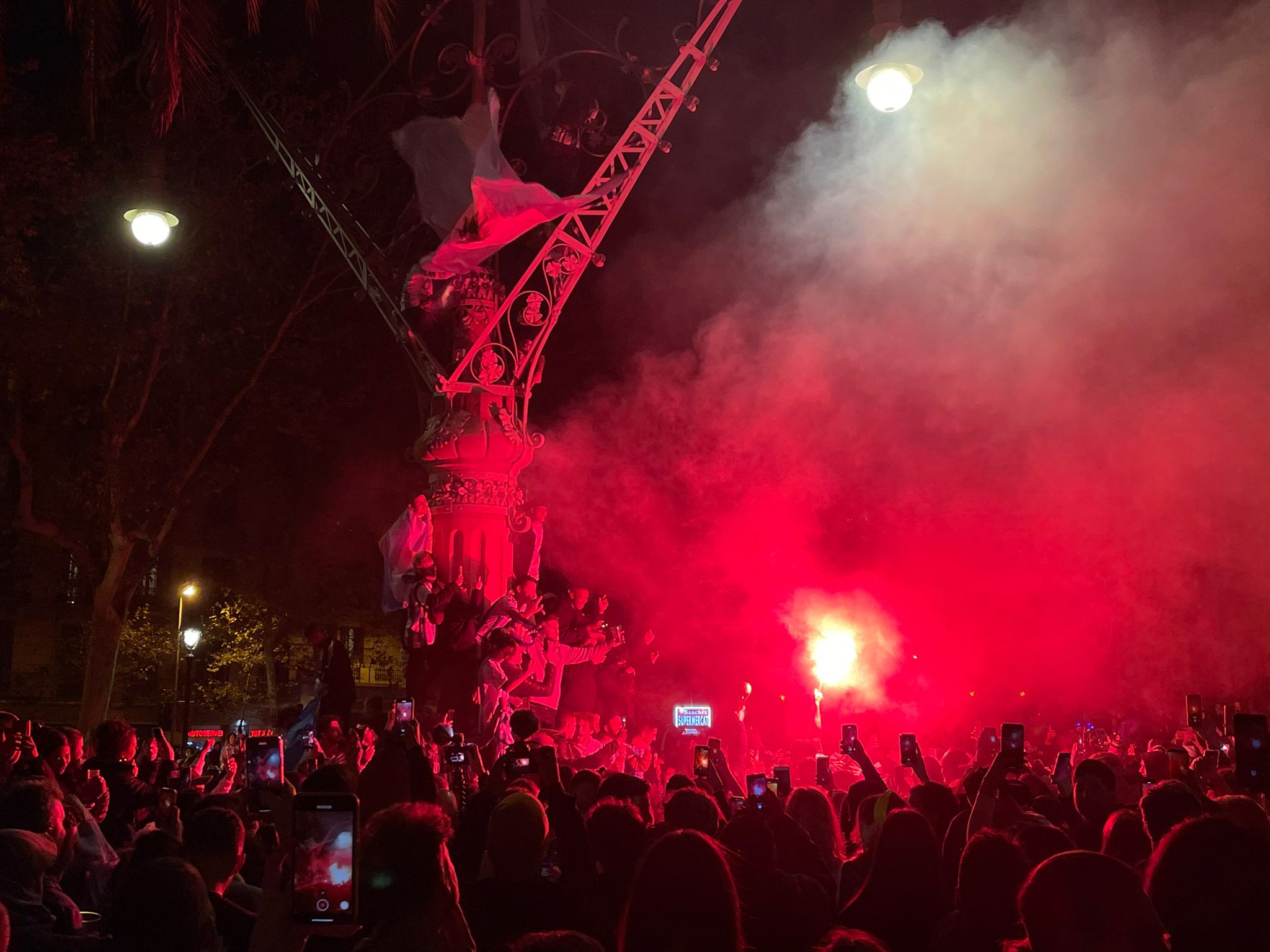 Alegria desbordant a Arc de Triomf | TOT BARCELONA
