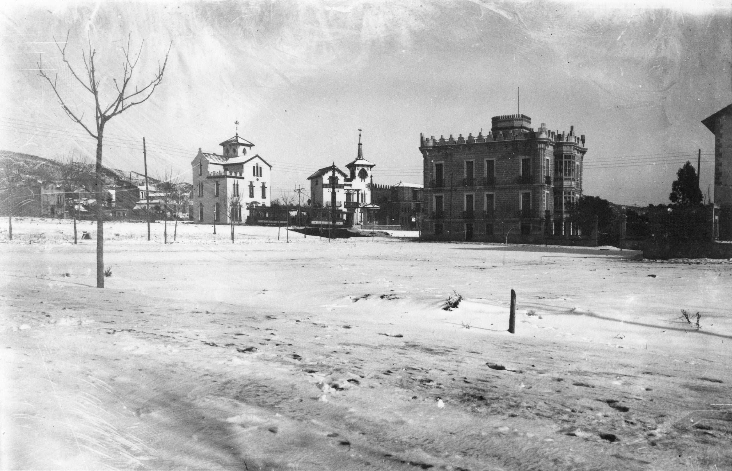 La Casa Urrutia del barri de les Tres Torres en una imatge de principis del segle XX / Cedida