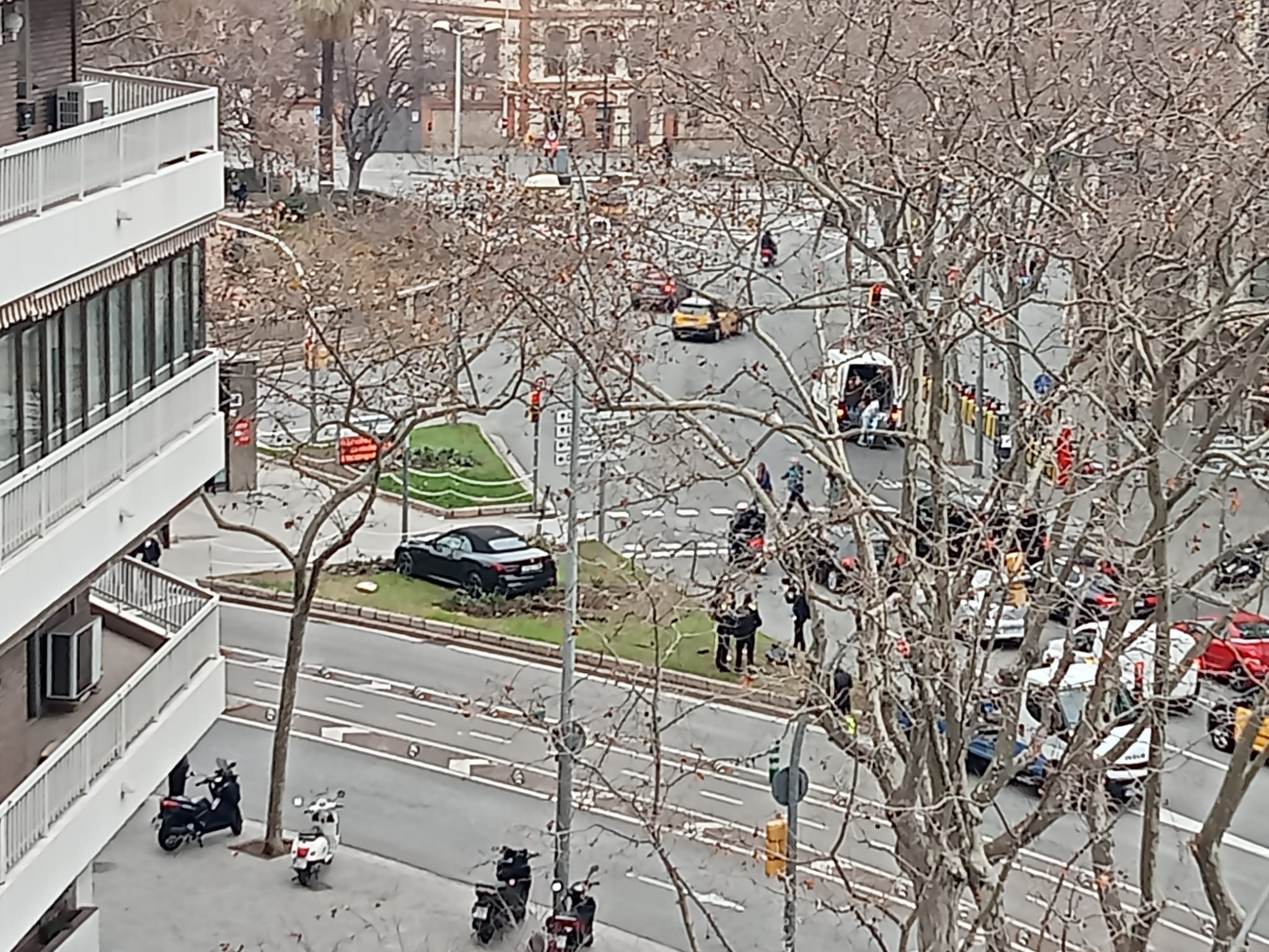 El accidente viste desde uno de los pisos de la zona / A.L.