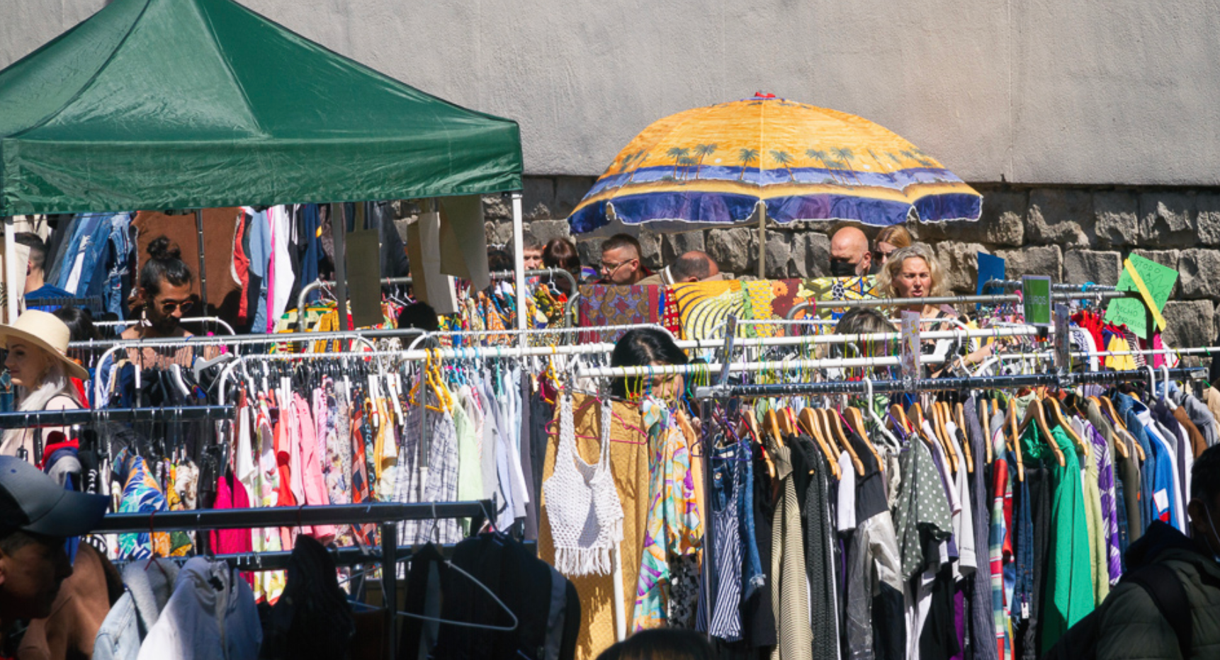 Una edició del Flea Market, al Raval