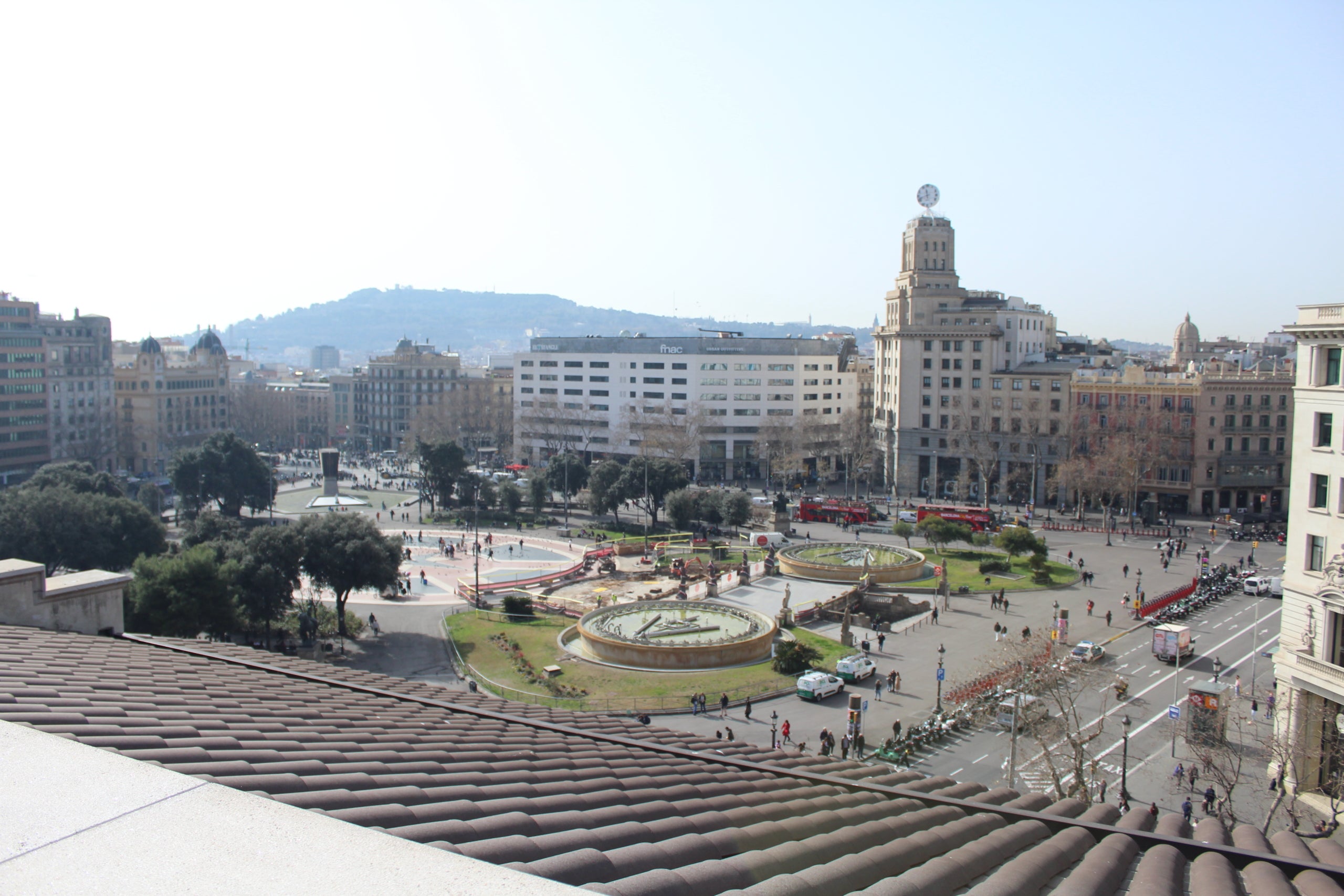 Les privilegiades vistes del terrat de la Casa Pasqual i Pons / Alba Losada