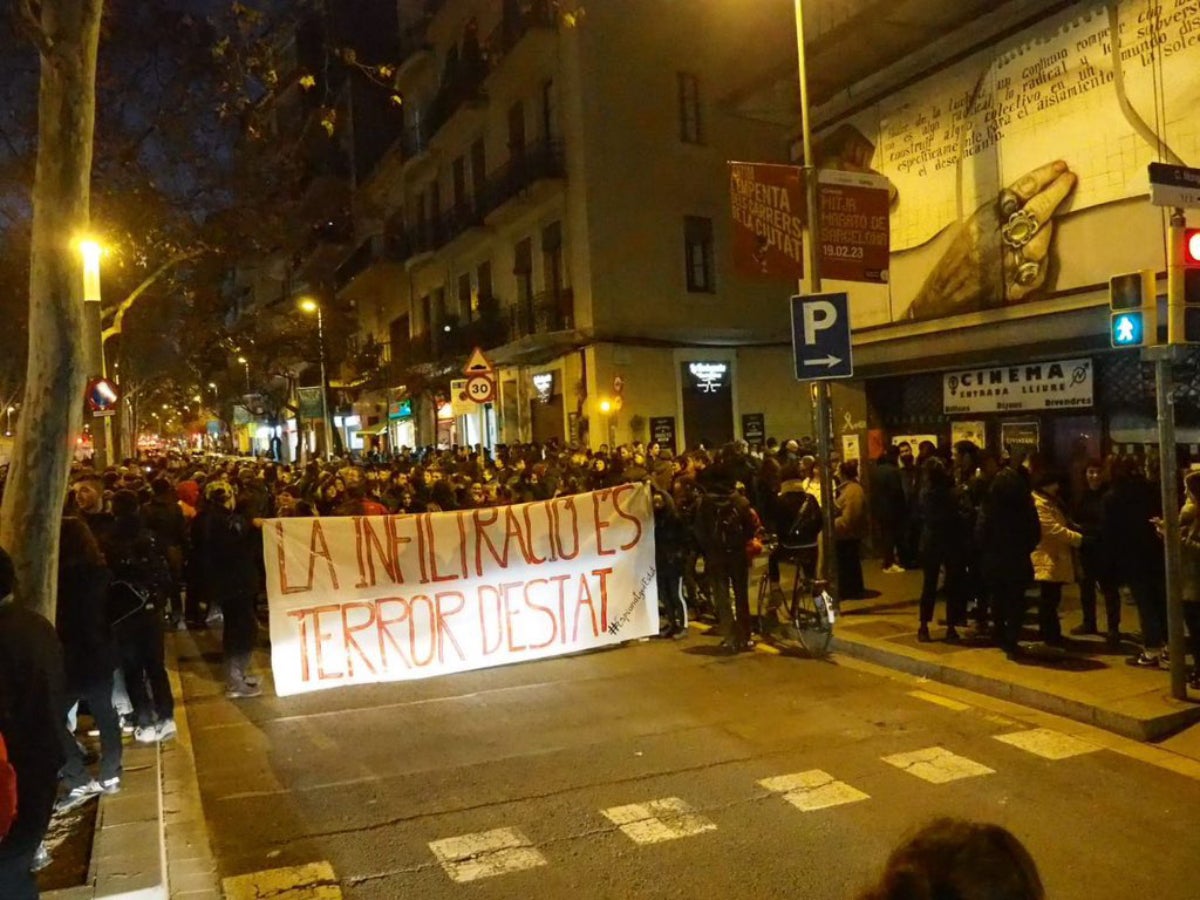 Els manifestants han tallat Fabra i Puig | Twitter d'Òmnium