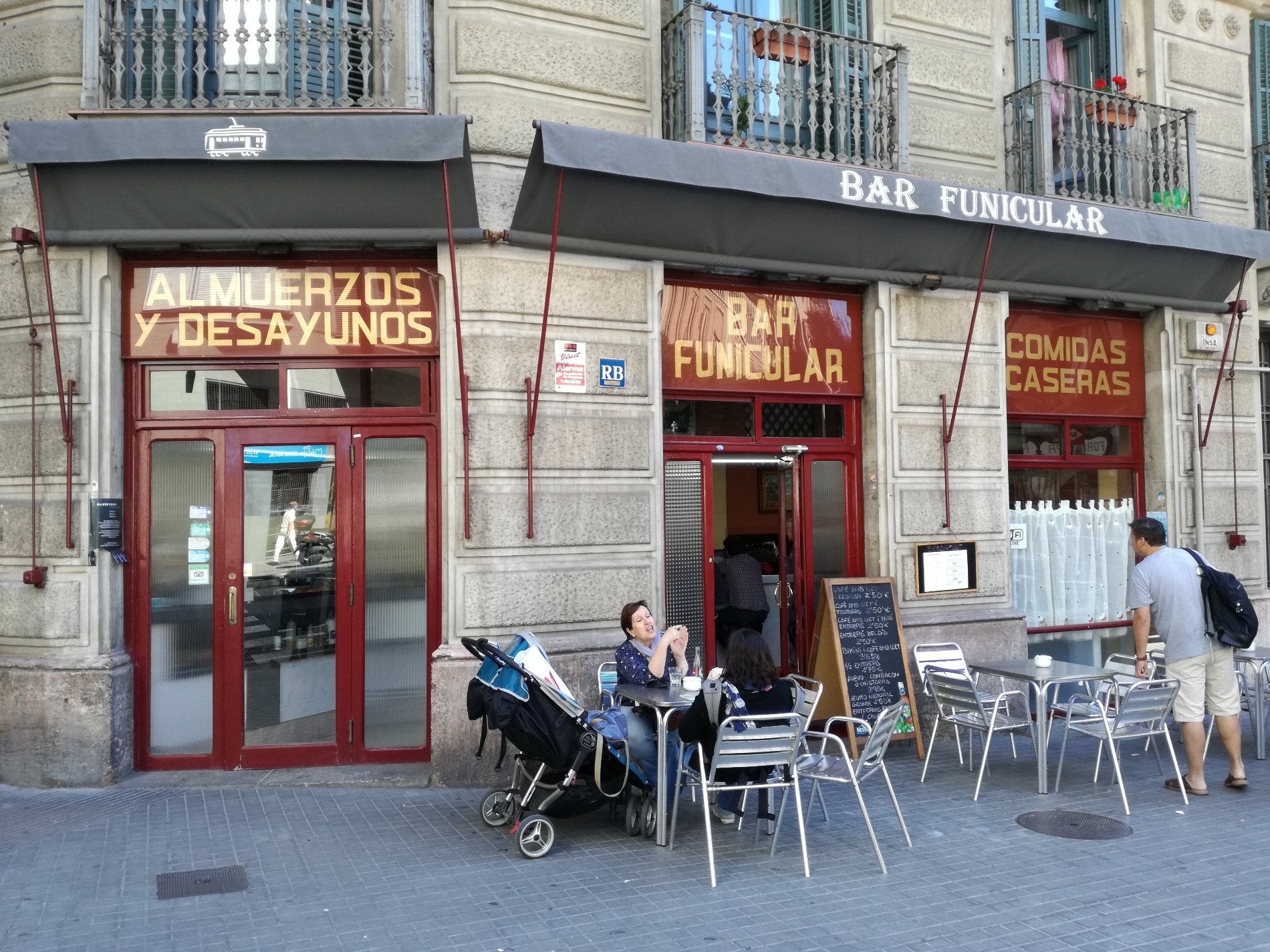 El Bar Funicular, on va ser detingut Salvador Puig Antich / Twitter: @EOVeoBares