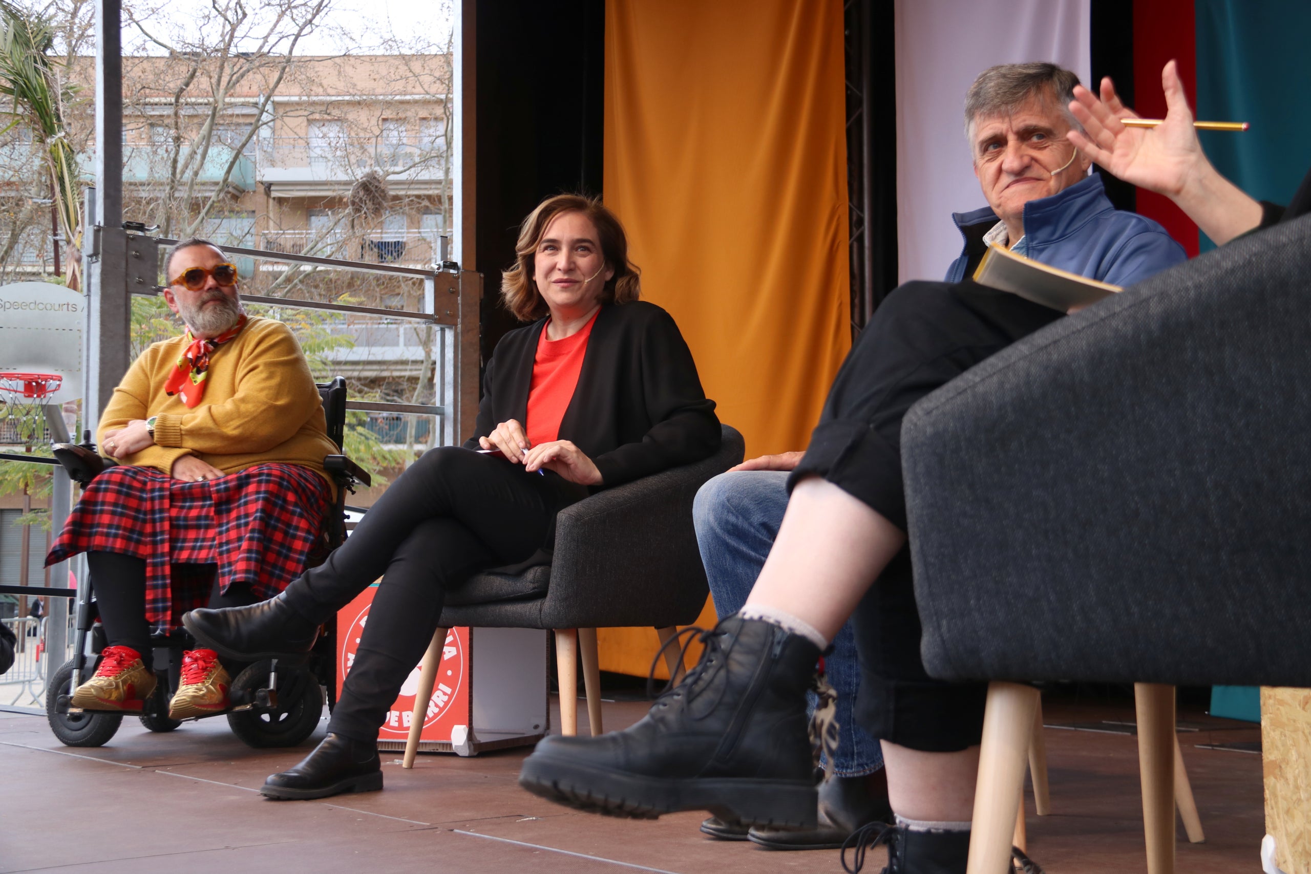 L'alcaldessa Ada Colau en l'acte d'aquest dissabte a Nou Barris / Sílvia jardí (ACN)