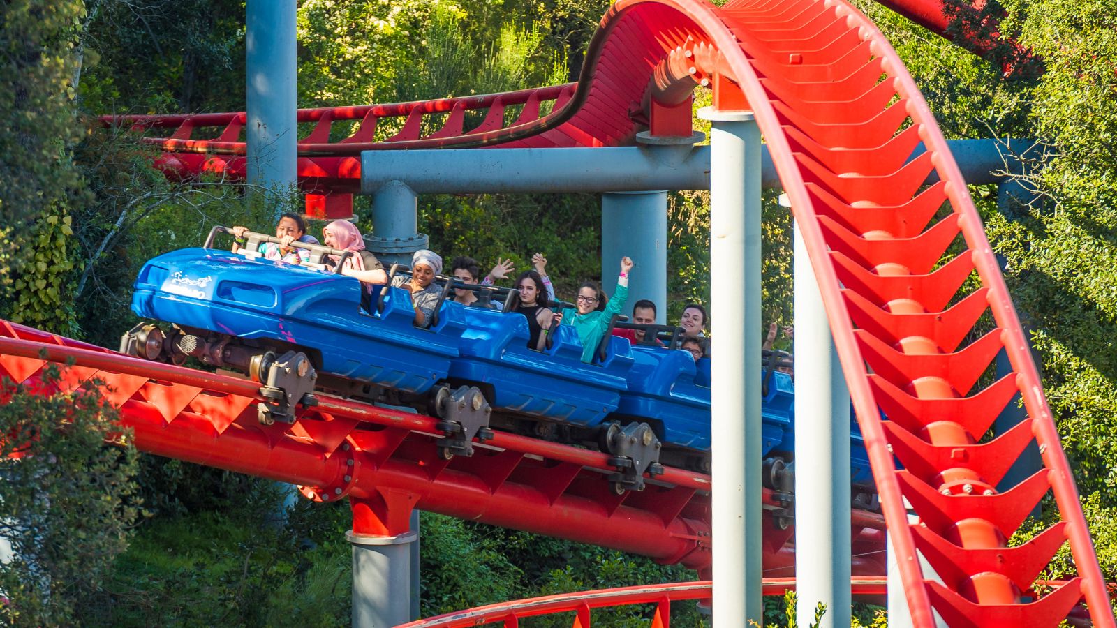 La Muntanya Russa estrena novetats | Parc d'atraccions del Tibidabo