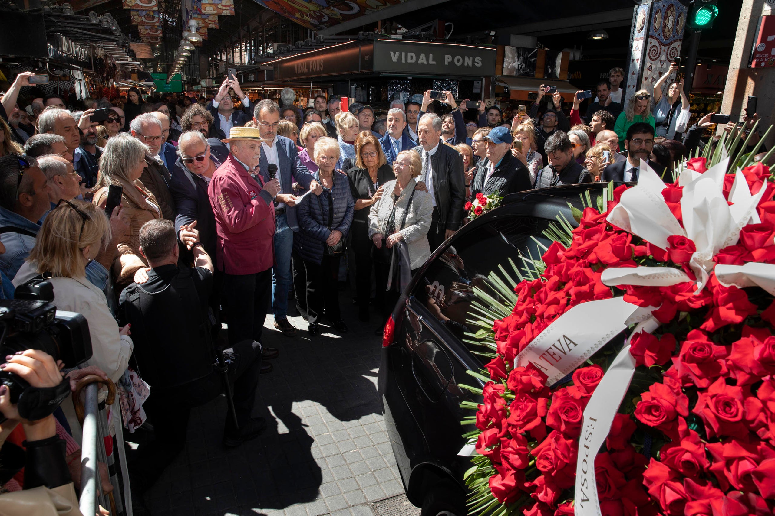 El Mercat de La Boqueria acomiada a Juanito, Joan Bayen, el Pinotxo de la Boqueria.