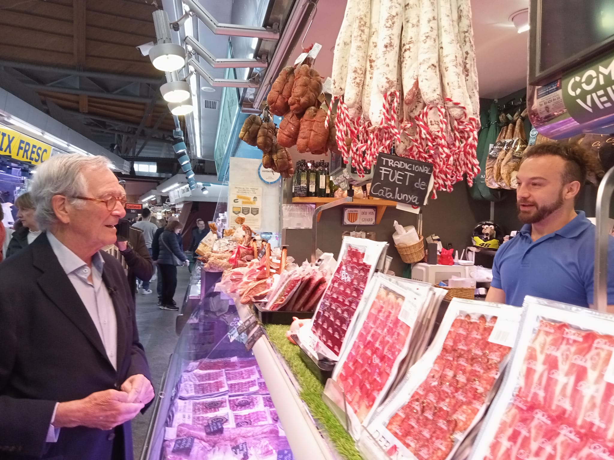 Trias durante la visita al Mercado de Santa Caterina / A.L.