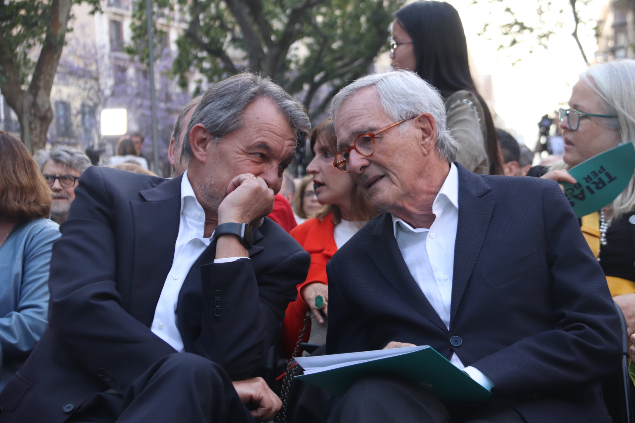 Trias acompanyat per Artur Mas al començament de l'acte de final de campanya / ACN