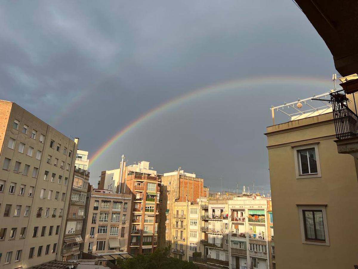 Fotografia del doble arc de Sant Martí de Barcelona
