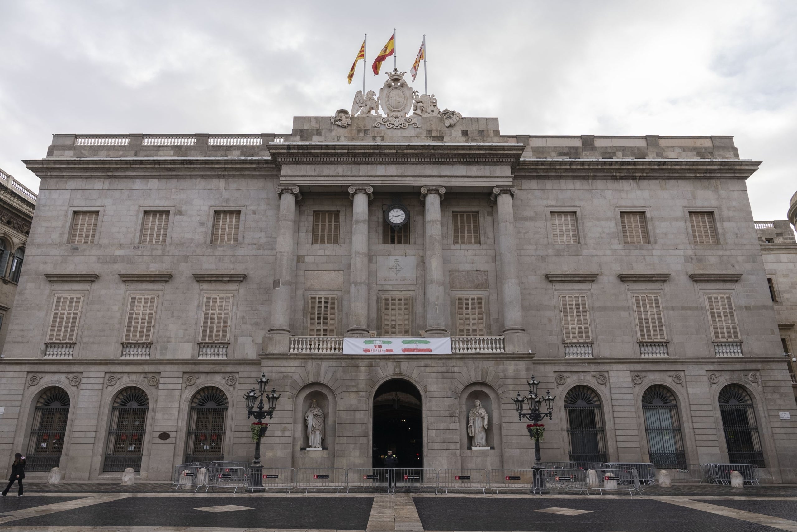 Façana de l'Ajuntament de Barcelona AJUNTAMENT