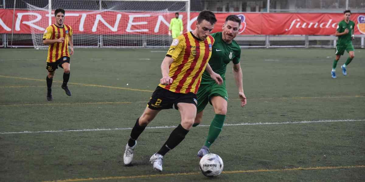 Imatge d'un partit entre UE Sant Andreu i Cerdanyola FC de la passada edició | Torneig d'Històrics
