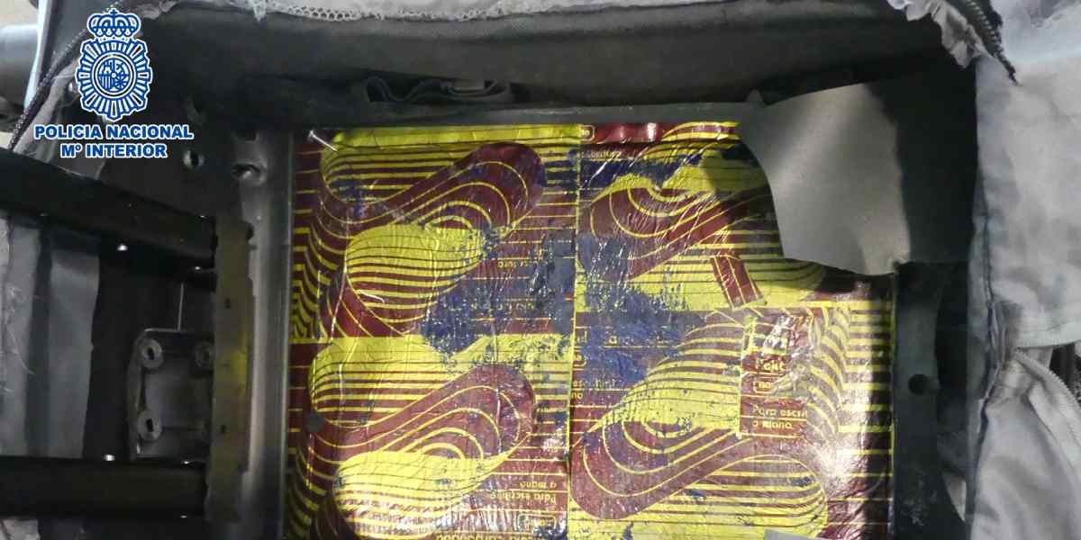 Así transportaban la cocaina los dos detenidos | Policía Nacional
