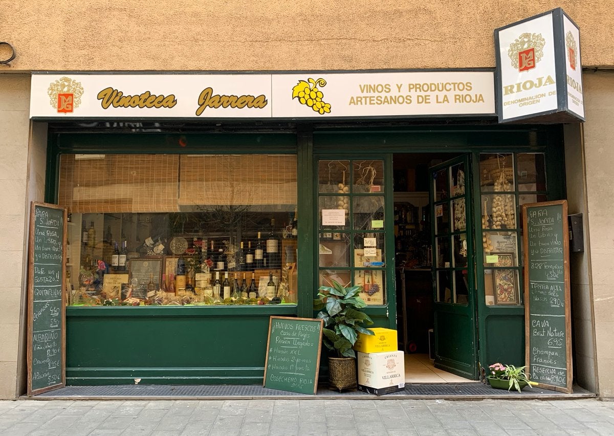 La Vinoteca Jarrera es troba al número 16 del carrer de Sant Eusebi / Twitter: Bcnsingular