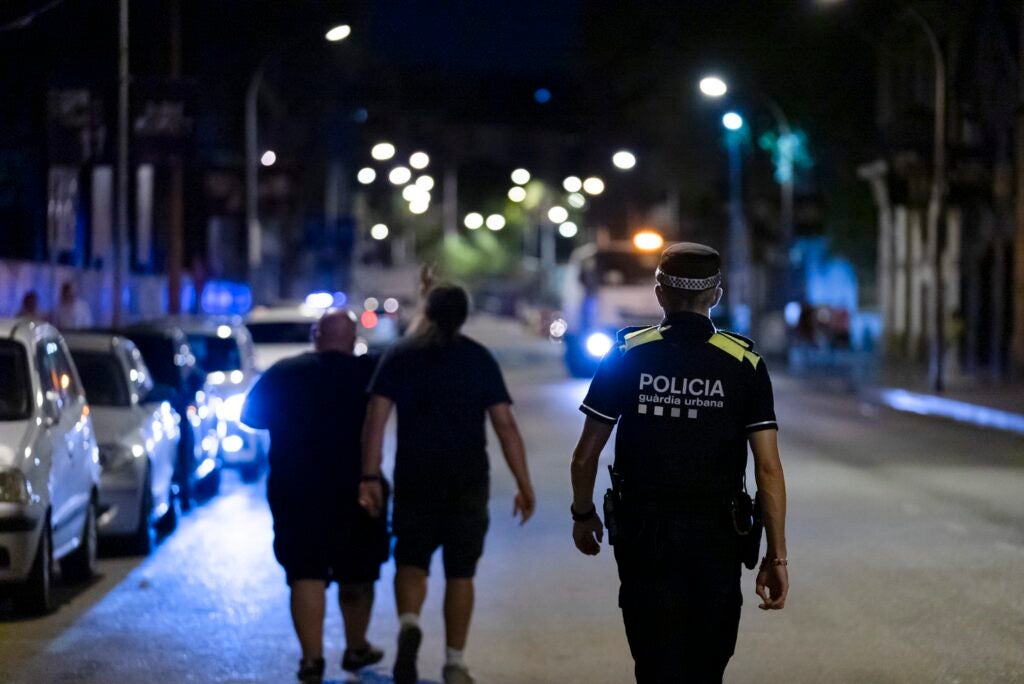 L'Ajuntament augmentarà la policia aquest estiu a les platges i durant la nit | Ajuntament