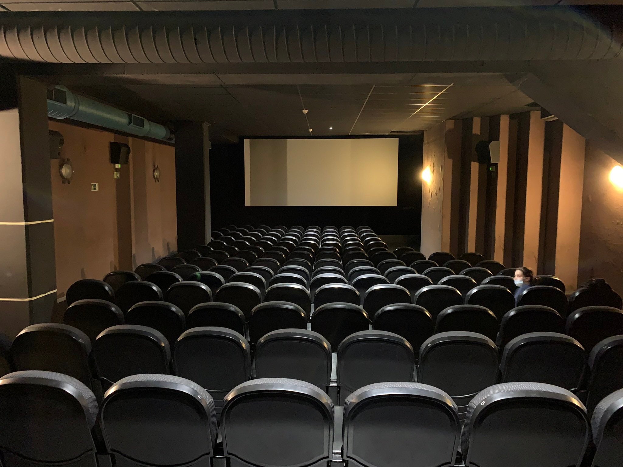 Una de les sales del cinema Yelmo Icaria en una imatge d'arxiu / Twitter (@Stereo73)