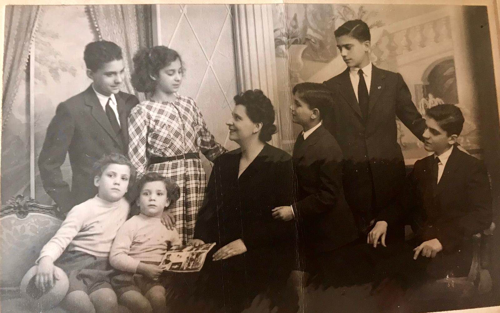 Retrat familiar dels Fernández Ventura anys després de la mort de Lope F. Martínez de Ribera / Cedida