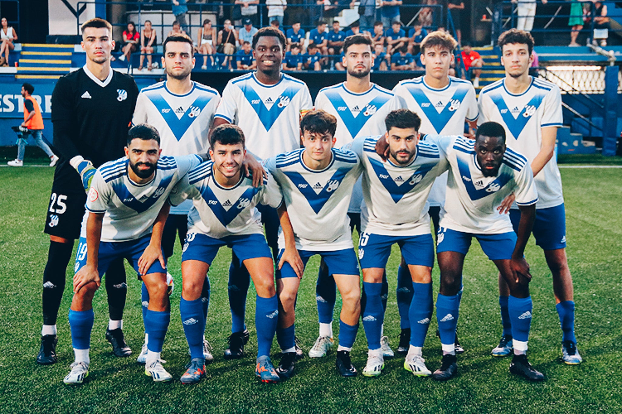 Los once jugadores del Europa que disputaron el trofeo Vila de Gracia | Àngel Garreta (Club Esportiu Europa)