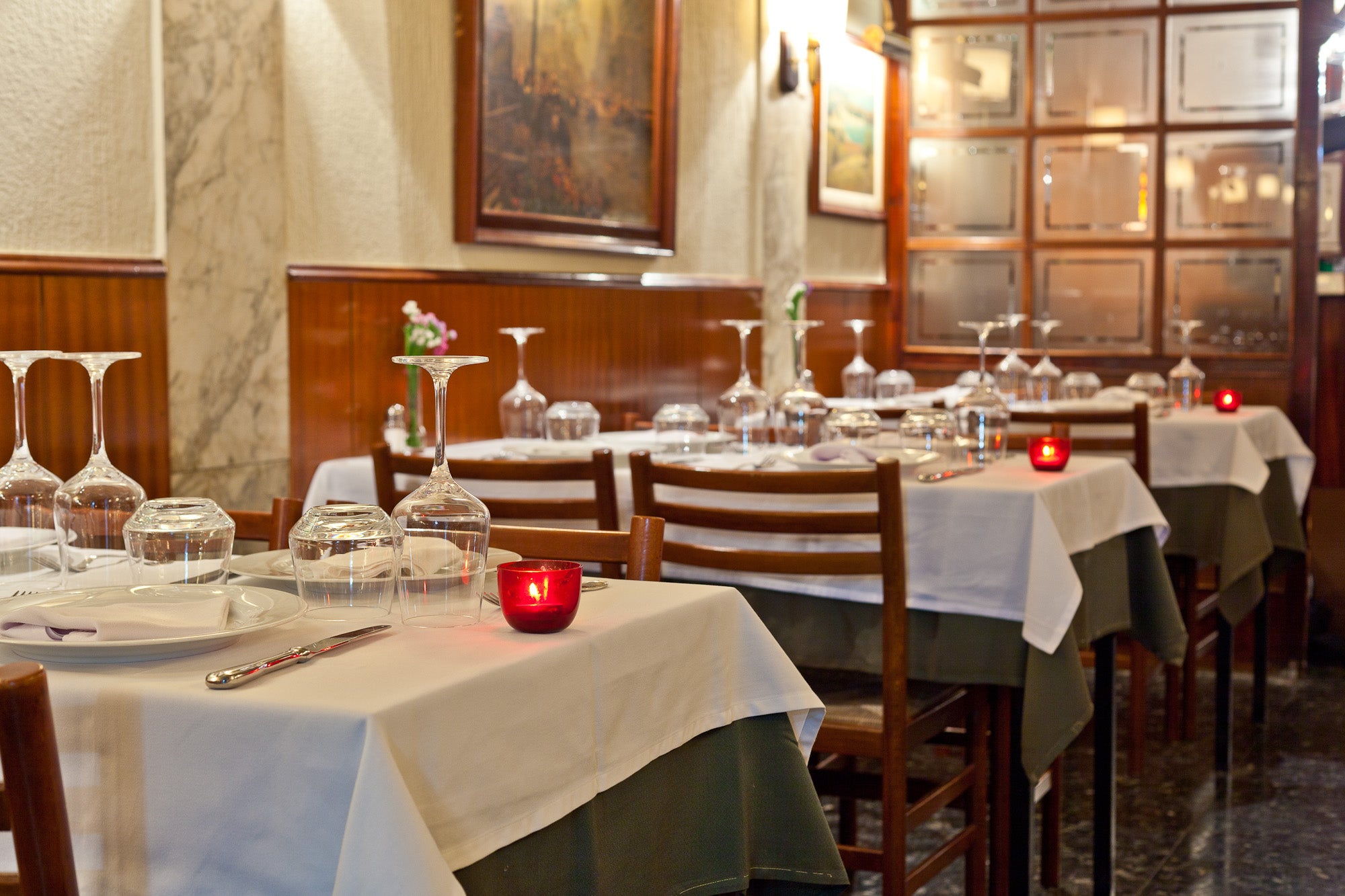 La sala del restaurant centenari de Barcelona Can Miserias, al carrer Borrell / Can Miserias